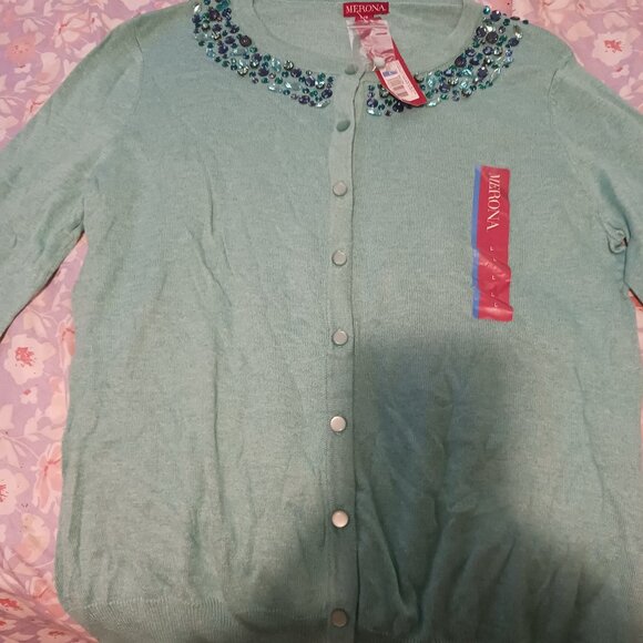 Cardigan - Picture 1 of 3